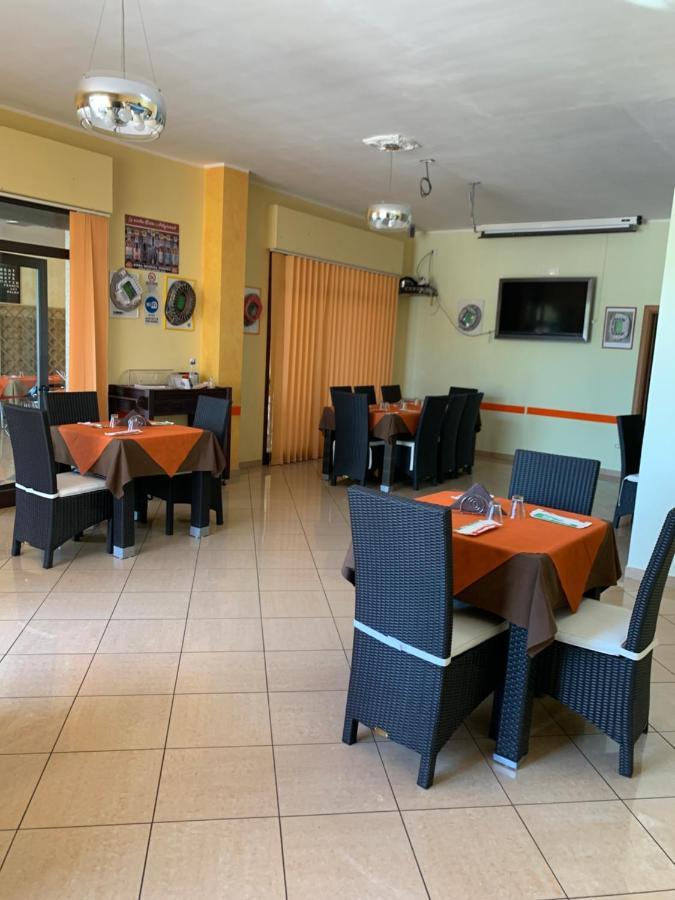 סיבארי Stanza Vacanza Lo Stadio מראה חיצוני תמונה